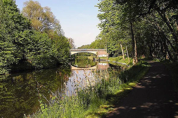 Finowkanal mit einer Brücke